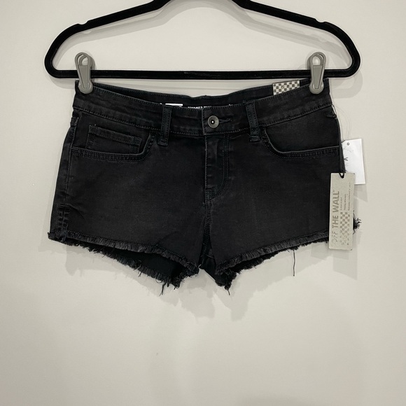Vans NWT Destroyed black mini denim shorts size 5/27 - Picture 12 of 12